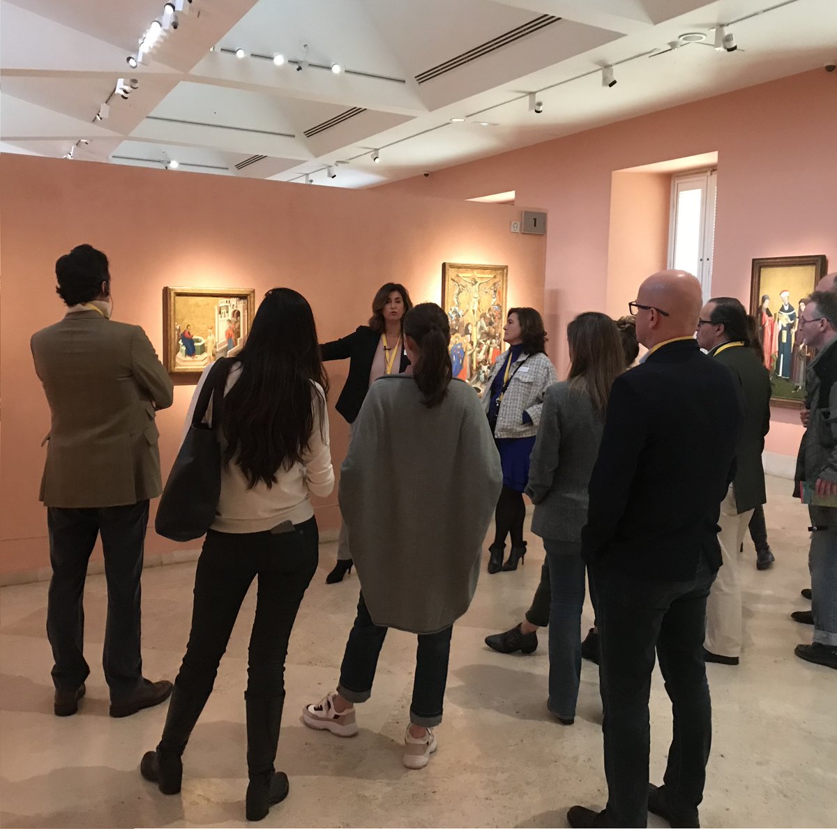 FutureBrandMAD's tweet photo. Para celebrar nuestros 20 años, estamos en el @museothyssen recorriendo la historia de la pintura occidental desde el siglo XIII hasta el XX, acompañados de algunos de nuestros clientes. #FutureBrand20 https://t.co/H1MsxOO3m4