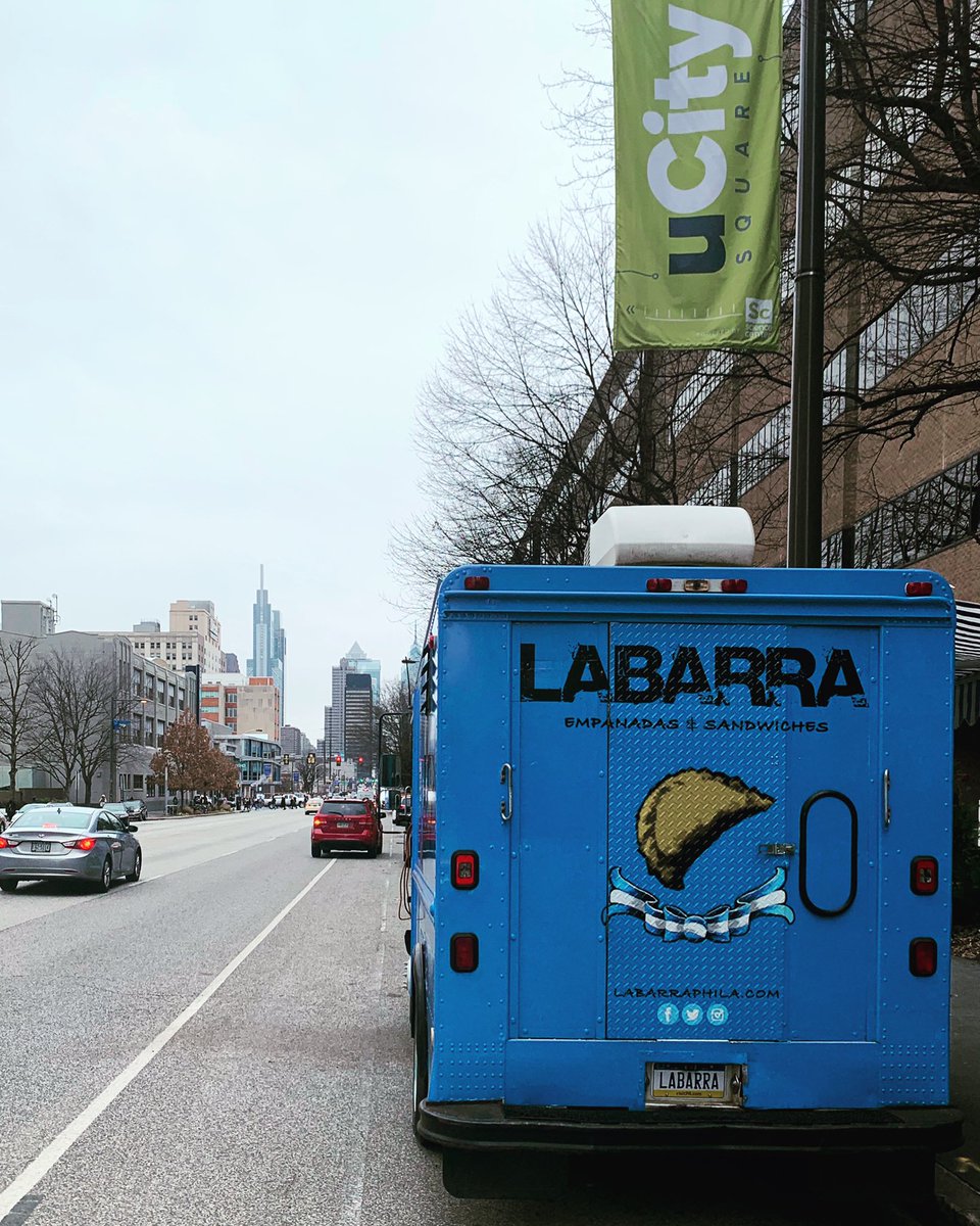labarra_phila's tweet photo. Empanadas Empanadas!!! Today @ 36 &amp; Market st.🥟🥳
.
.
.
#empanadas #university #city #philadelphia #foodtruck #phillyfood #phillyfoodtrucks #streetfood #students #office https://t.co/QUQnPud0V1