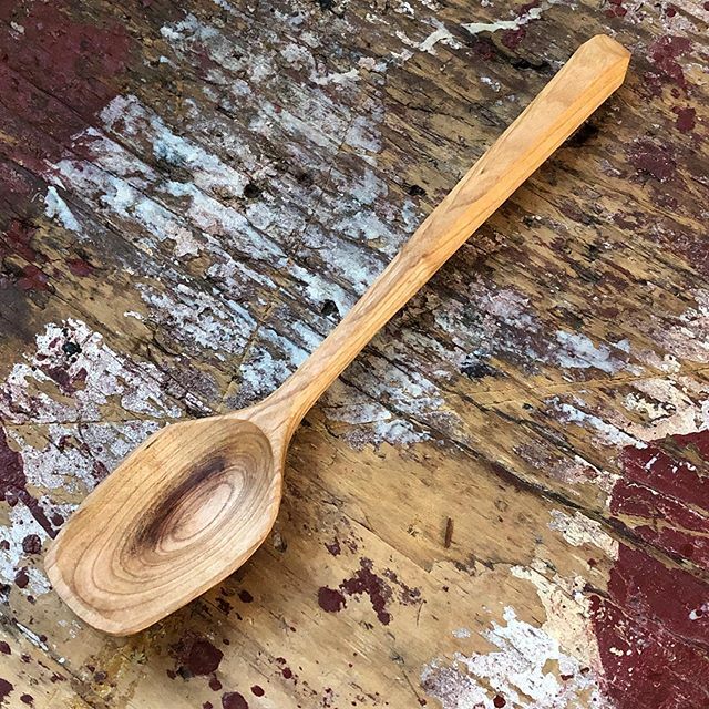 Cherry tea anyone? 🍒 ☕️ .
.
#spooncarving #greenwoodworking #axeandknife #spoons ift.tt/38dIJuI
