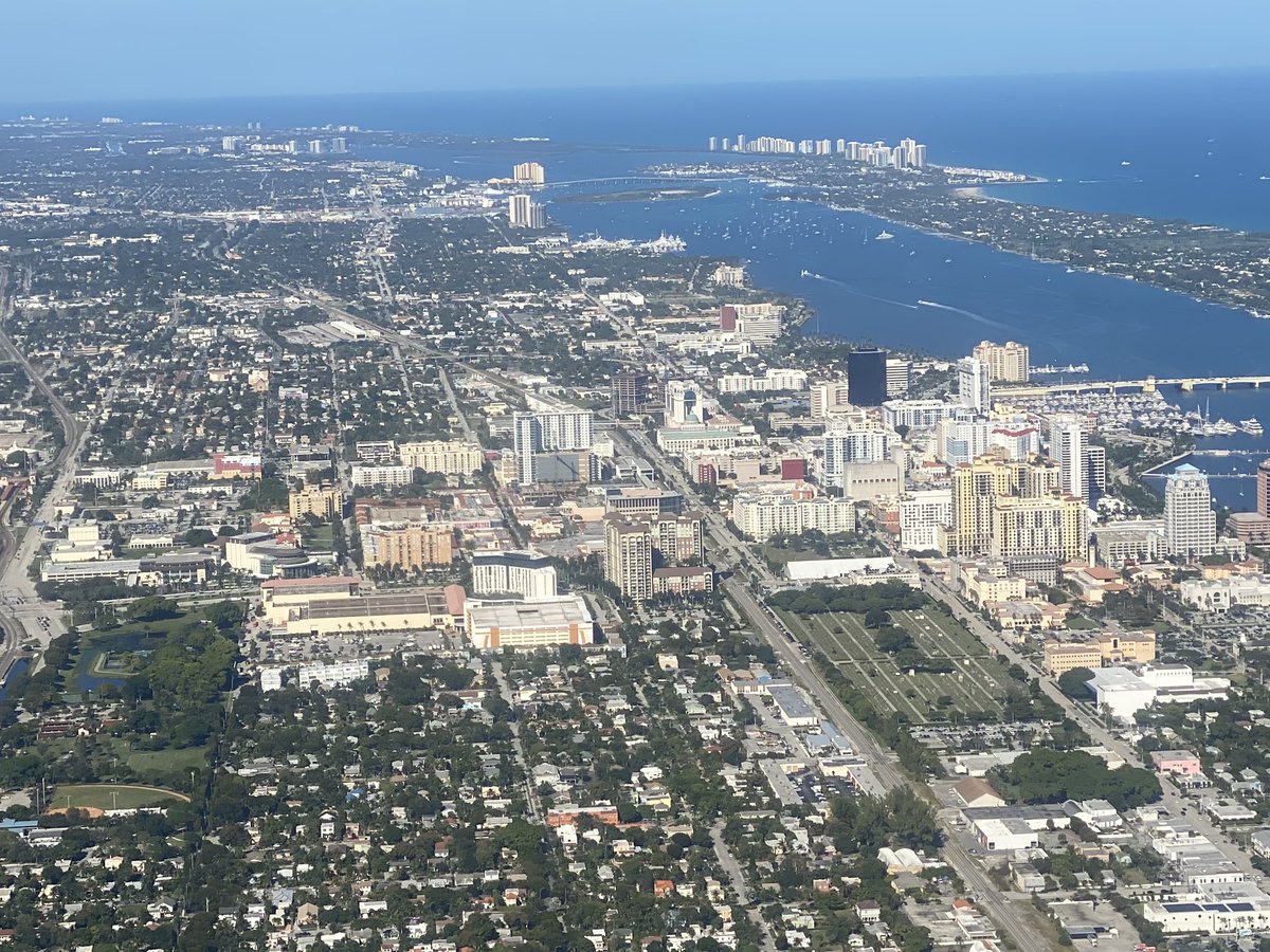 SodSolutions's tweet photo. 2020 STMA was excellent! It’s one of the best run associations in the world. We took this photo of the convention center and surrounds heading home. Thanks to everyone who visited our booth and learned more about #sodsolutionspro and our products. @FieldExperts @TPITurfTalk https://t.co/IUja3YMOA0