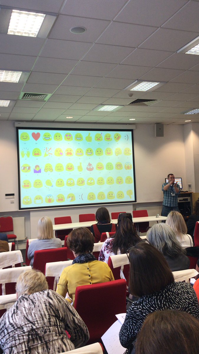 facemums's tweet photo. #Facemums emoji use in Facemums groups by @profbenlight 🤣 https://t.co/0osDvk3JaM