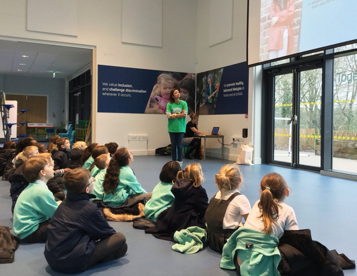 OasisPutney's tweet photo. The children learned about how to keep themselves safe and who they can turn to if they have any worries. They were also taught a good way of remembering the number for Childline by using actions. @NSPCC #growlearnachieve #putneyprimary #putney #putneyschool #oasisputney https://t.co/MQHOPOiOZ4