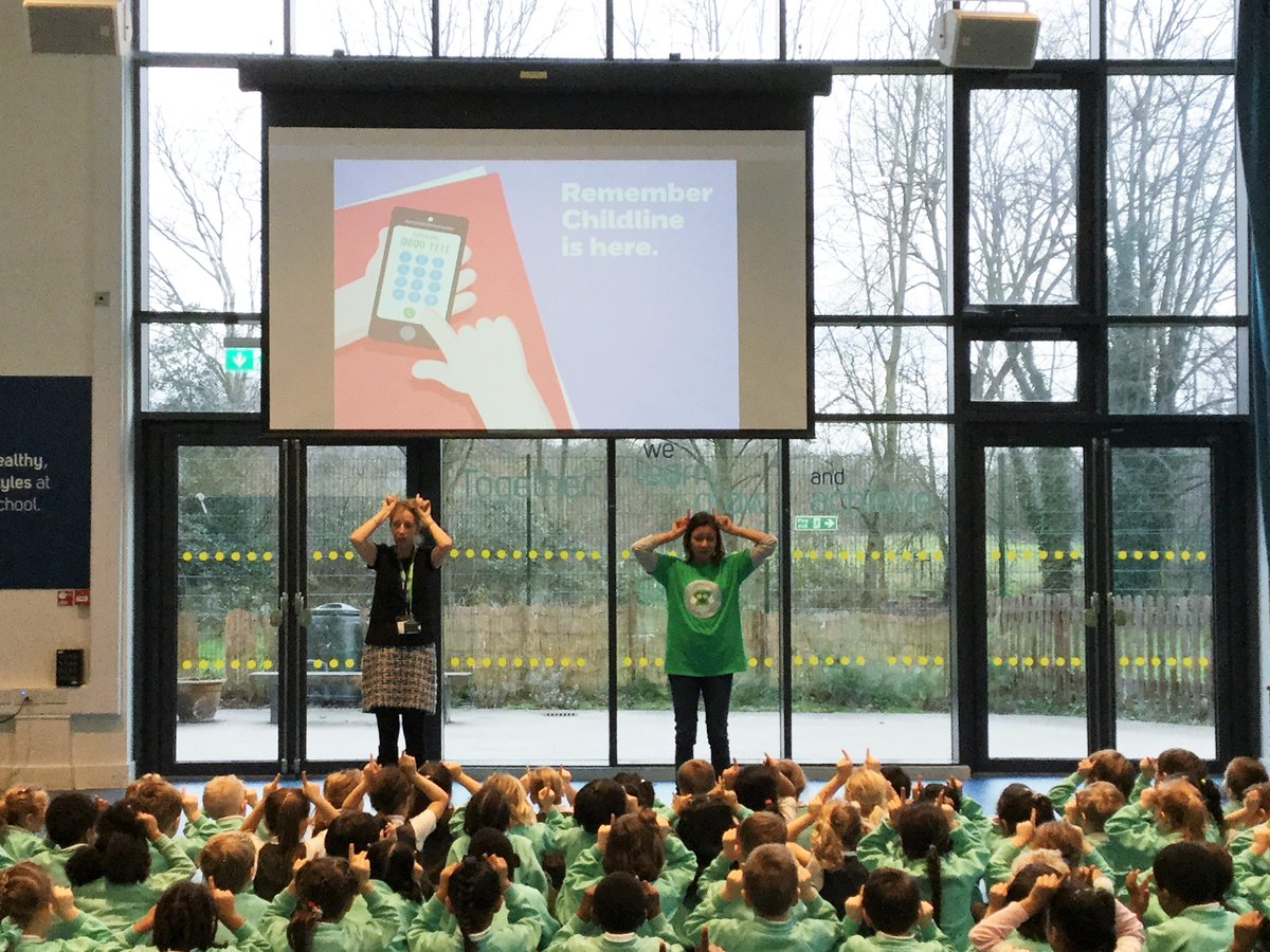 OasisPutney's tweet photo. The children learned about how to keep themselves safe and who they can turn to if they have any worries. They were also taught a good way of remembering the number for Childline by using actions. @NSPCC #growlearnachieve #putneyprimary #putney #putneyschool #oasisputney https://t.co/MQHOPOiOZ4