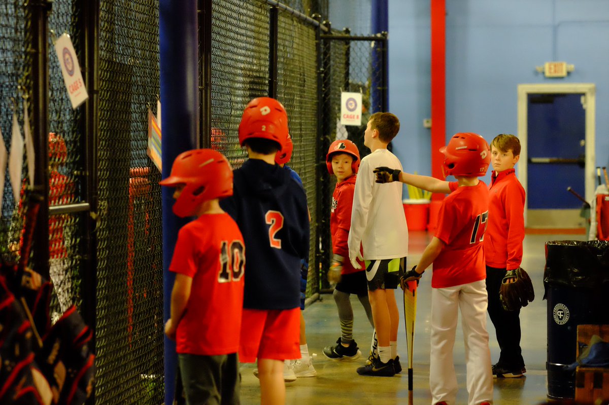 ProformanceLR's tweet photo. Come spend an hour out of your day at our second location, Proformance Riverfront!
More cages for more players! Grab a team and make your way over to develop your team one swing and one throw at a time.
#proformancelr #ProformanceRiverfront #TravelBaseball #LittleRock https://t.co/zVWL5qefoD