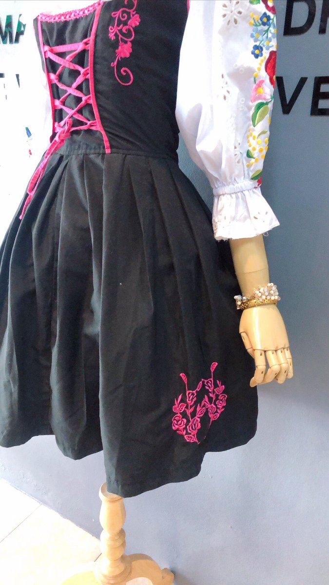 meawjaa099's tweet photo. 23.เดรสงานออสไม่รวมเสื้อตัวใน Bust:33" Wasit:27" Length:35" ╔═.♥.══════╗
   $  S A L E  $
╚══════.♥.═╝ 650฿(21.48$)Shipping not included #เดรสวินเทจญี่ปุ่นมือสอง #วินเทจ #เสื้อผ้ามือสอง #vintagestyle #dresses #วินเทจสไตล์ https://t.co/0NAOXjL4xk