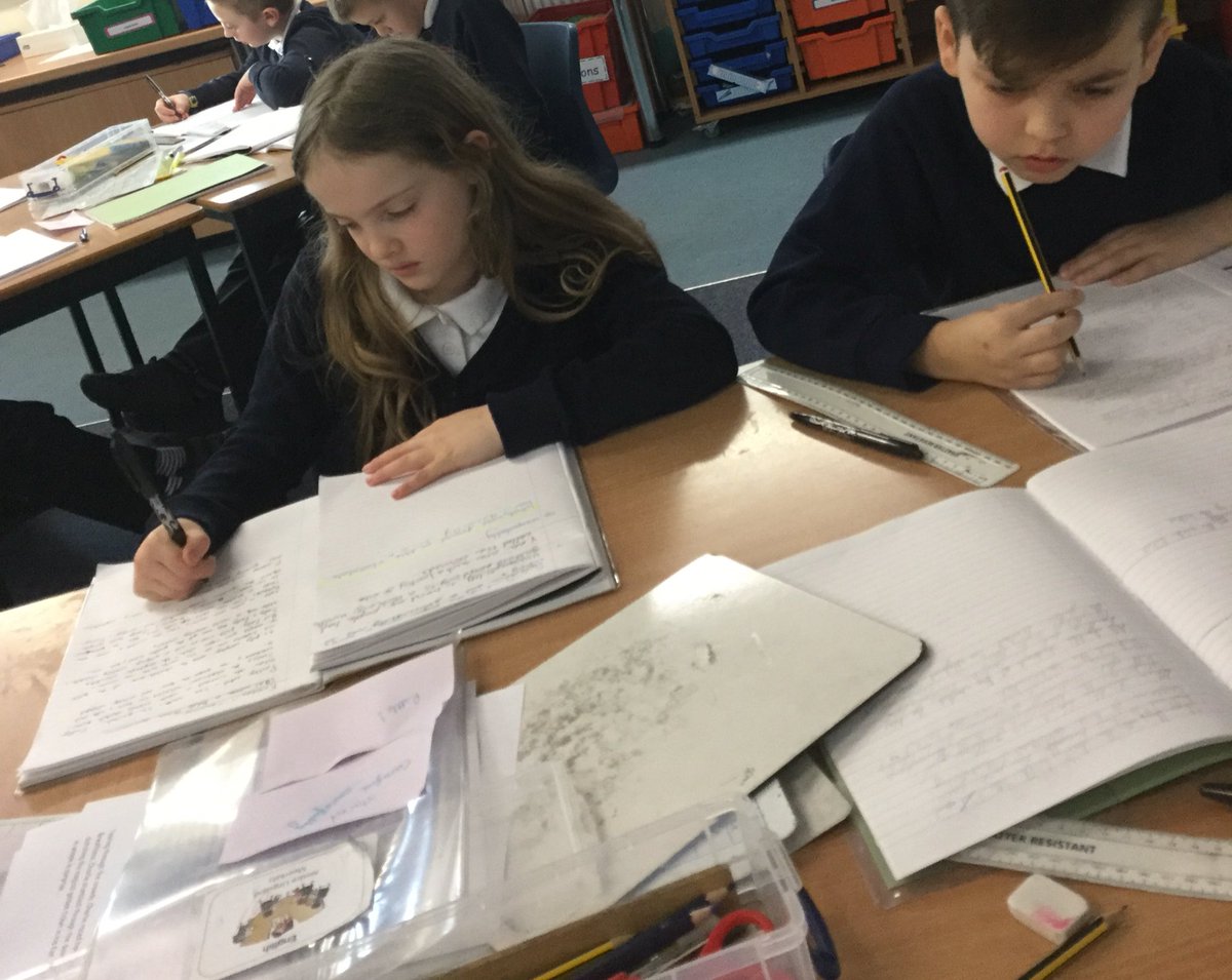 CroxbyPrimary's tweet photo. These Meerkats just love their extended writing lesson on a Friday. #meerkatmagic #croxbymagic https://t.co/UEJvsB4OF6