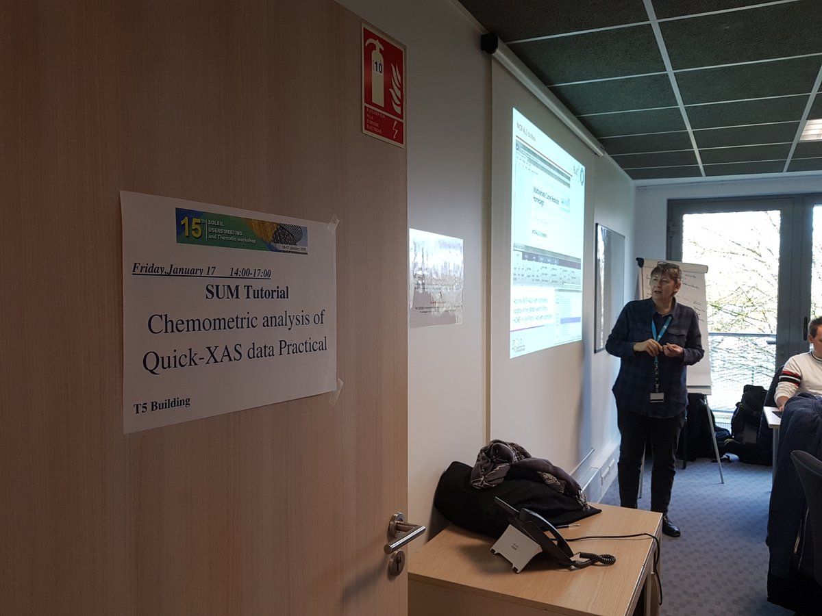 synchroSOLEIL's tweet photo. ⏺️Chemometric analysis of Quick-XAS data Practical
➡️"X-ray spectroscopy simulations using Crispy and Quanty", a tutorial organized by Valérie Briois, #ROCK_Beamline manager @synchroSOLEIL in the framework of #SUM20 https://t.co/jIuj8HvRGn