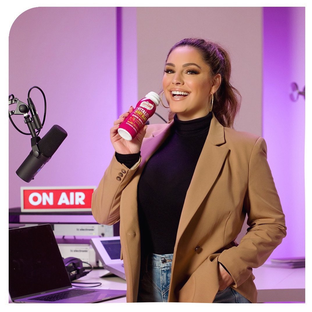 IAMKELLYBROOK's tweet photo. This #ICanJan I am working with @SlimFastUK and @thisisheart to help you achieve your goals! 💜 I've put together a playlist of all my favs to get you motivated ! Listen here and let me know what you think below. https://t.co/lVFHiCoRoT #Ad #SlimFastWorksForMe https://t.co/BLYVtOssVn