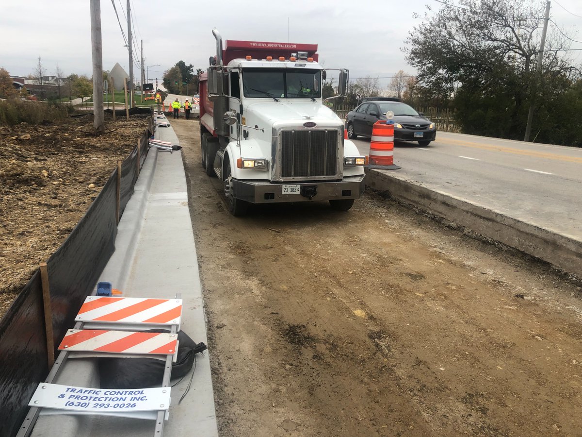 TotalPaving's tweet photo. New year, new budgets... Now is the time to start planning for the projects you need completed in 2020. Call today to find out how we can help with your paving needs. #roadextension #turnlane #municiplepaving #idotcurb #rowcurb #rowpaving #batavia #roadextension #stonebase #IDOT https://t.co/uBQk0BiXaT