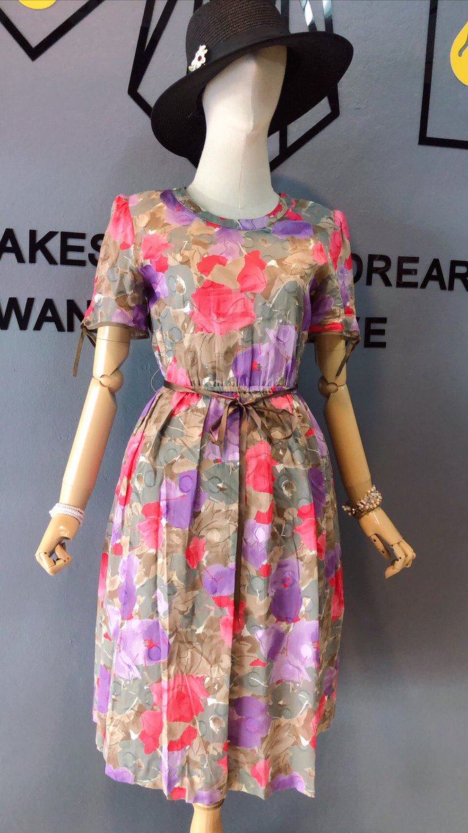 meawjaa099's tweet photo. 25.เดรสวอนเทจตัวนี้น่ารักมาก มีริบบิ้นผูกเอว Bust:33" Wasit:29" Length:40" ╔═.♥.══════╗
   $  S A L E  $
╚══════.♥.═╝ 450฿(14.88$) Shipping not included #สไตล์วินเทจ #ฮิปปี้ #ฮิปสเตอร์ #แต่งตัววินเทจ #วินเทจมือสอง #เสื้อผ้ามือสองสภาพดี #เสื้อการ์ตูนมือสอง https://t.co/MlSNNcpqeZ