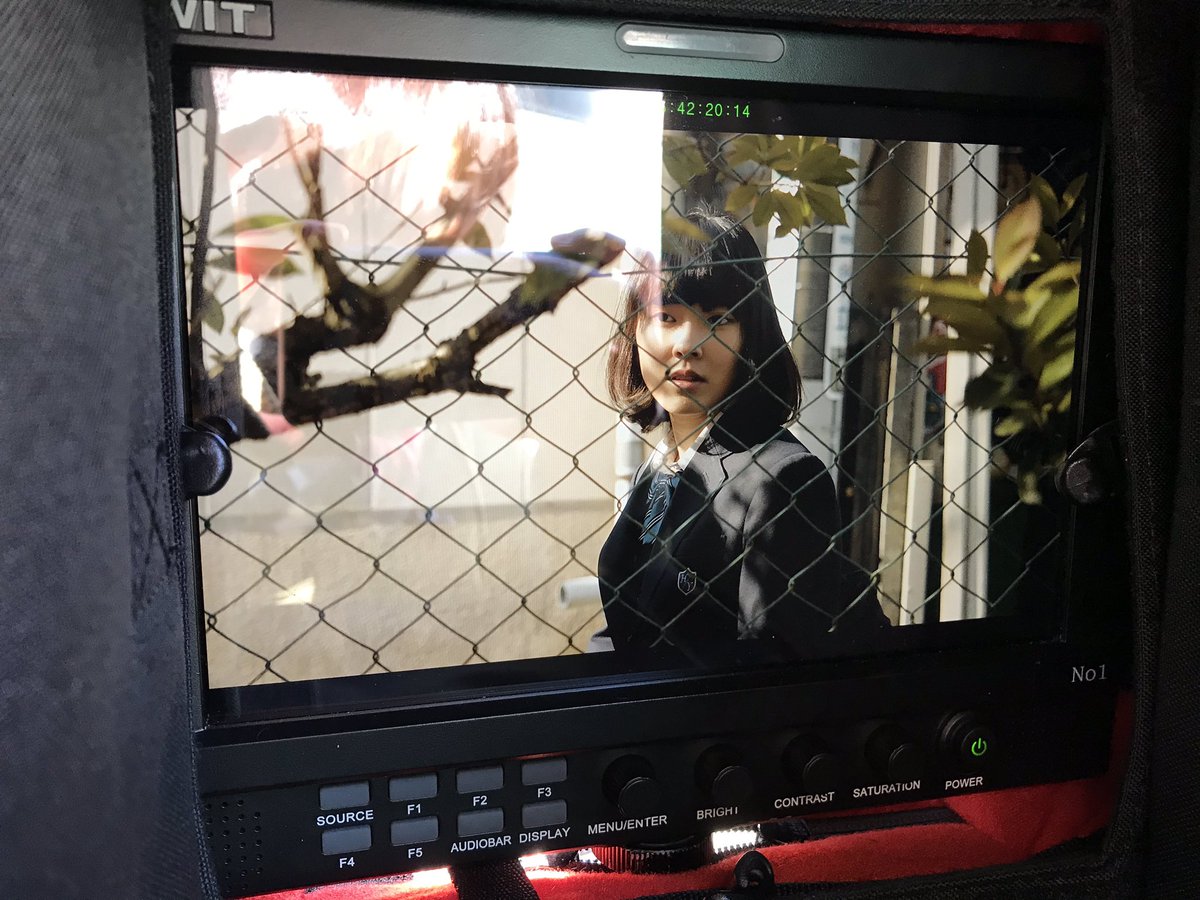 iolite_technos's tweet photo. 今日は朝から学校スタジオにて撮影でした🎬🎥
撮影もそろそろ佳境💪✨今日はクライマックスシーンの撮影という事もありキャスト、スタッフ共に一段と熱の篭った現場でした🔥😁✌️
どんどん完成に近づいています❗テクノス展が楽しみだな〜😆😊🎵
#東京工学院専門学校 #ドラマ撮影 #放送芸術科 https://t.co/fzNrPeUlYF