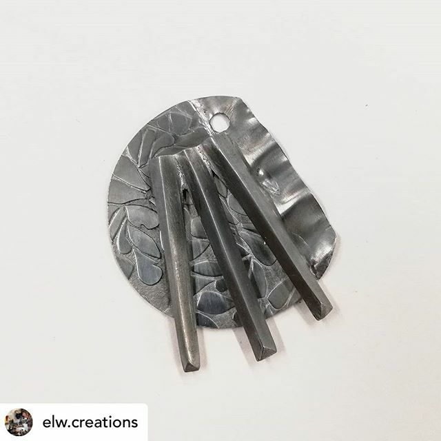 Posted <a href="/withregram/">Repost app</a> • <a href="/elw/">Gene Wahrlich</a>.creations A quick pendant I made in the last week of term. Thinking about how the samples I have made can be combined to create an interesting form.

#pewter #msoa #msoa3dd #msoa_3ddesign3 #handmade #texture #rollingmill #metal #metalsmith @msoa_3dd…