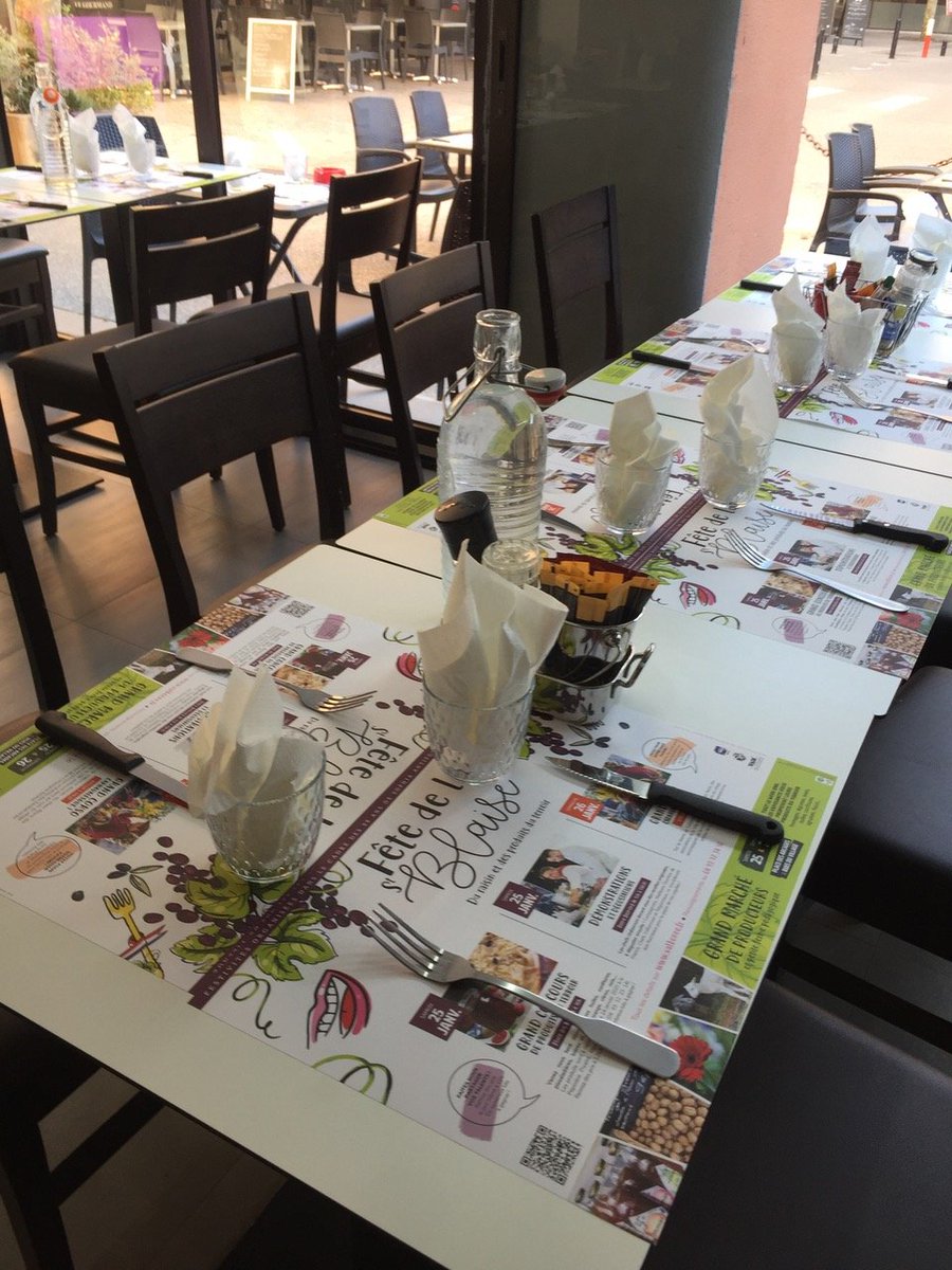 FlorianPicano's tweet photo. La fête de la St Blaise s'affiche dans les restaurants de #Valbonne #SophiaAntipolis ! https://t.co/RrcN5ogfG7