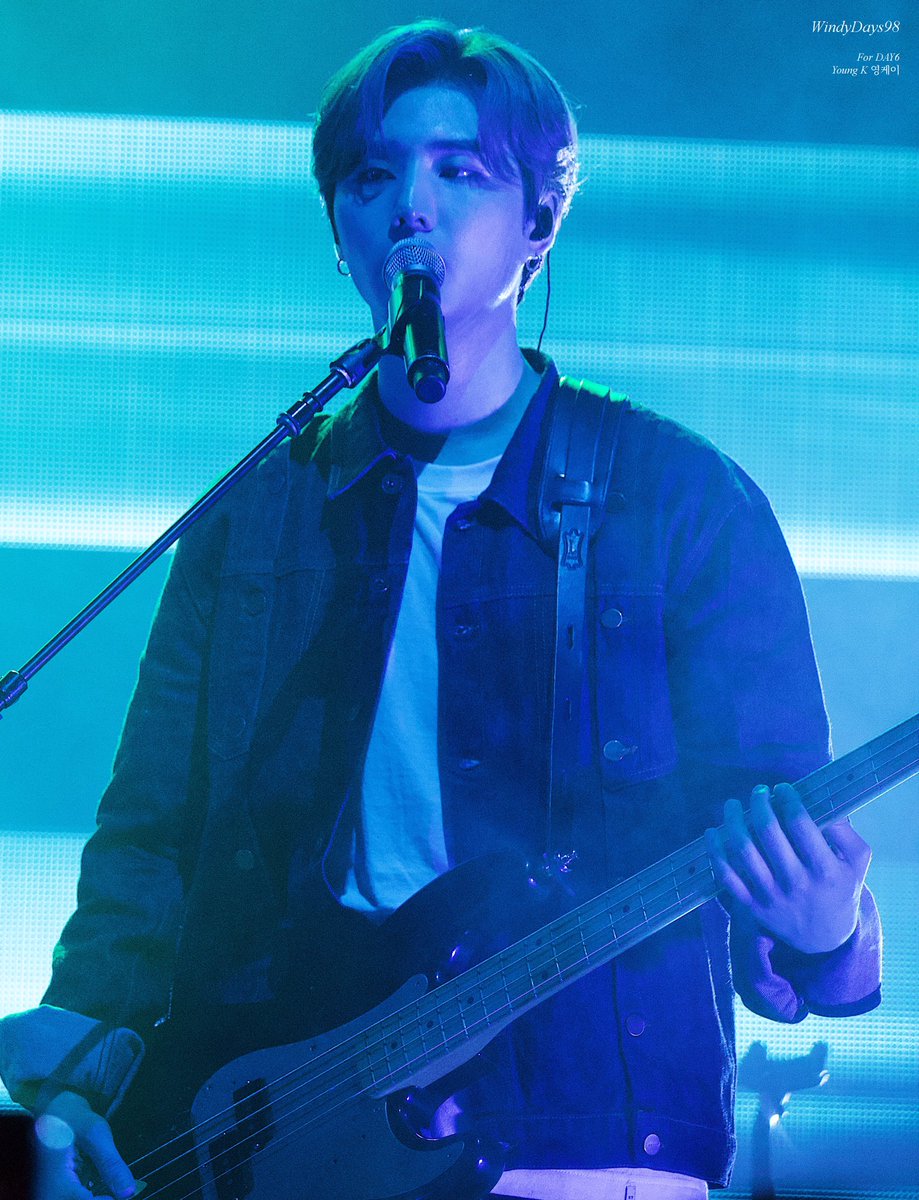 windydays98_'s tweet photo. 191117 DAY6’s GRAVITY Concert in Sydney

Fly me to the moon
Let me play amongst the stars
Let me see what spring is like
On Jupiter and Mars

#DAY6  #데이식스  #영케이 #YoungK #DAY6inAustralia #DAY6inSydney #GravityTour https://t.co/ah4fWfQmTi