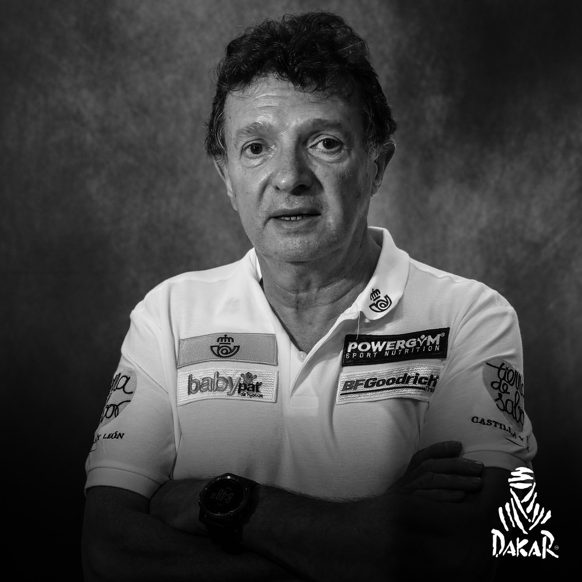 Correos's tweet photo. ¡Enhorabuena @JesusCalleja por tu primer @dakar terminado! Estamos muy orgullosos de todo el equipo por vuestra clasificación y por vuestra constancia, una vez más nos demostráis que todo es posible 🙌 #Dakar2020 #JaumeAregall https://t.co/FMtl4Ixld2