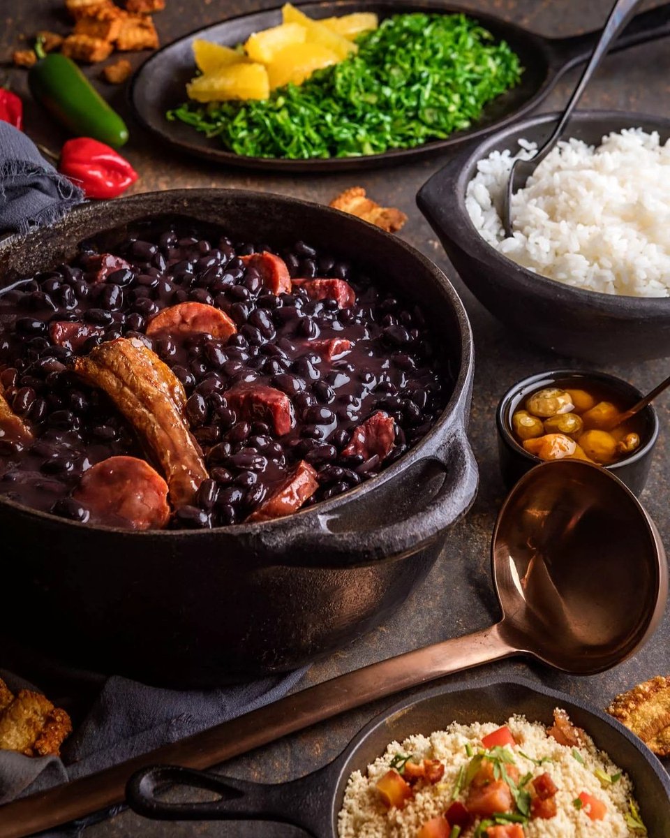 LittleBrasilUK's tweet photo. Dear customers!

We're back from 6pm today. Happy New Year everyone! Bookings available 📲02035818220.

#tradicionalfood #braziliancuisine #brazilianfood #brasileirosemlondres #feijoada #latinosenlondres #brasileirosemuk #southwimbledon #sw19 #brazil🇧🇷 #londonfoodie #london https://t.co/Hp9SfTjWMJ