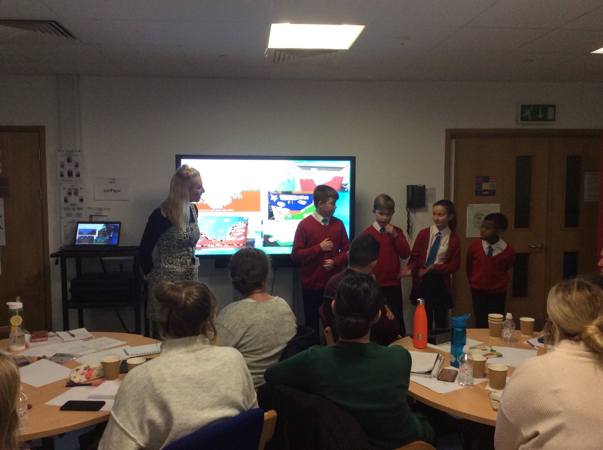 gupslearning's tweet photo. The NQTs are having a great day listening to The Pupil Leadership Team talking about metacognition #GUPSShine @GlanUskPS https://t.co/tuUrW4ZM9a