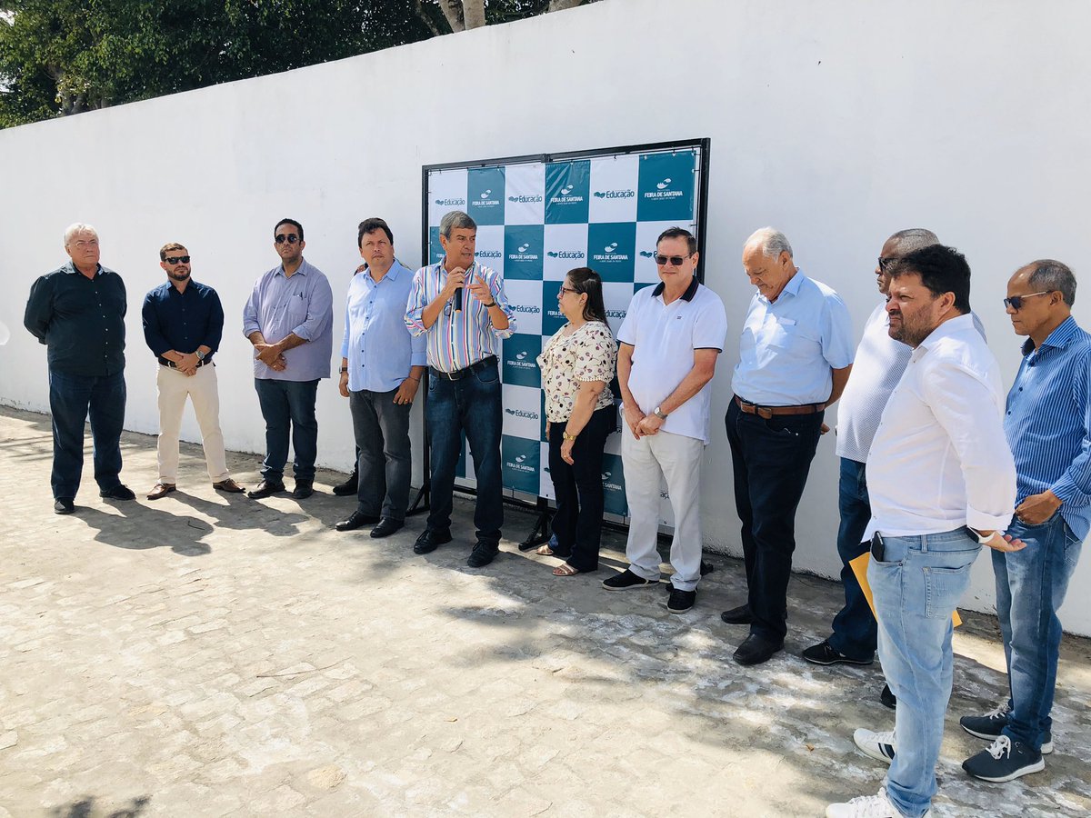 colbertprefeito's tweet photo. Apresentamos hoje o projeto piloto de implantação de energia solar no Centro Municipal de Educação Infantil Vanilda Barros Boaventura. Ao todo, mais de 100 escolas da Rede Municipal serão contempladas com esse projeto. 🤝☀
#ColbertPrefeito https://t.co/s42oSRSlf8