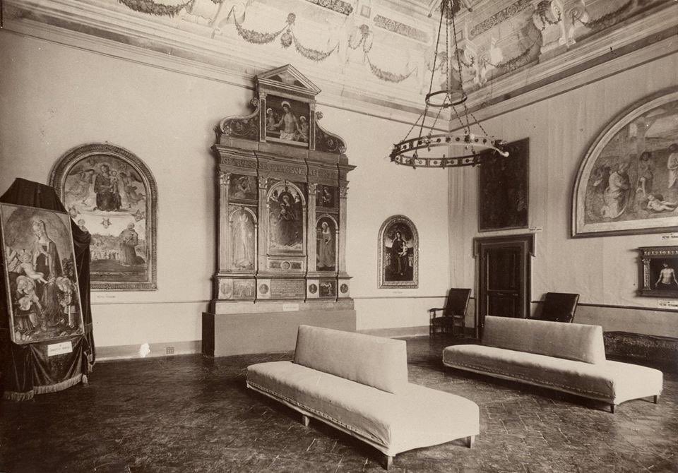 ClpMilano's tweet photo. #AccaddeOggi | Happy Birthday GNU! 🥳 Il 17 gennaio 1918 la Regia Galleria d’Arte Medievale e Moderna dell’Umbria passava sotto il demanio dello Stato, evoluzione che avrebbe inaugurato un nuovo assetto espositivo e un vasto programma di restauri. #GNUperugia @GalleriaNazUmbr https://t.co/YxovKVroht