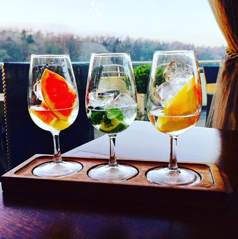 IceHouseMayo's tweet photo. Hello weekend... Goodbye dry January 🙈
We tried 😂
Photo credit @mkl_crly
#IceHouseMayo #IceHouse #Mayo #IrelandsBlueBook #Ballina #NorthMayo #LuxuryBreaks #DryJanuary #Gin #Weekend #Cheers #Taster #GinFlight #FeelGoodFriday https://t.co/v7YTBZIueu
