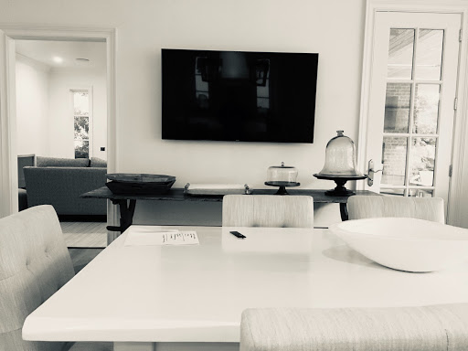 soundvisionlkn's tweet photo. 🔳 Call us today at 704-696-2792 or email us at info@svavnc.com for a free in-home consultation. 🔳 

#SimplifyingLifeThroughTechnology #HomeAutomation #SoundVision #Mooresville #HomeTheater #MediaRooms https://t.co/qFgSwpIiSD