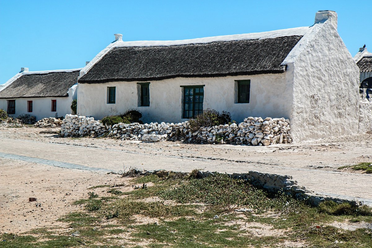 HighlandBiz's tweet photo. From cottages to castles, we've got it covered. We provide professional property inventories throughout Moray and The Highlands. Get in touch now - 07825 000515. https://t.co/9SU27Fjg27 https://t.co/Fu6o8ZxxM8
