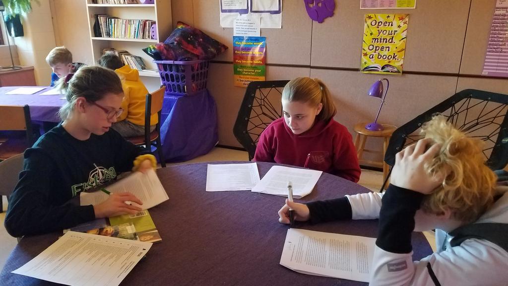 lscag's tweet photo. Friday writing fine-tune. All-Stars evaluate fellow student writing pieces using RICAS rubric. @MrsBernardReads @MAlmeida157 @teachercrandall https://t.co/17nzJIbUwe