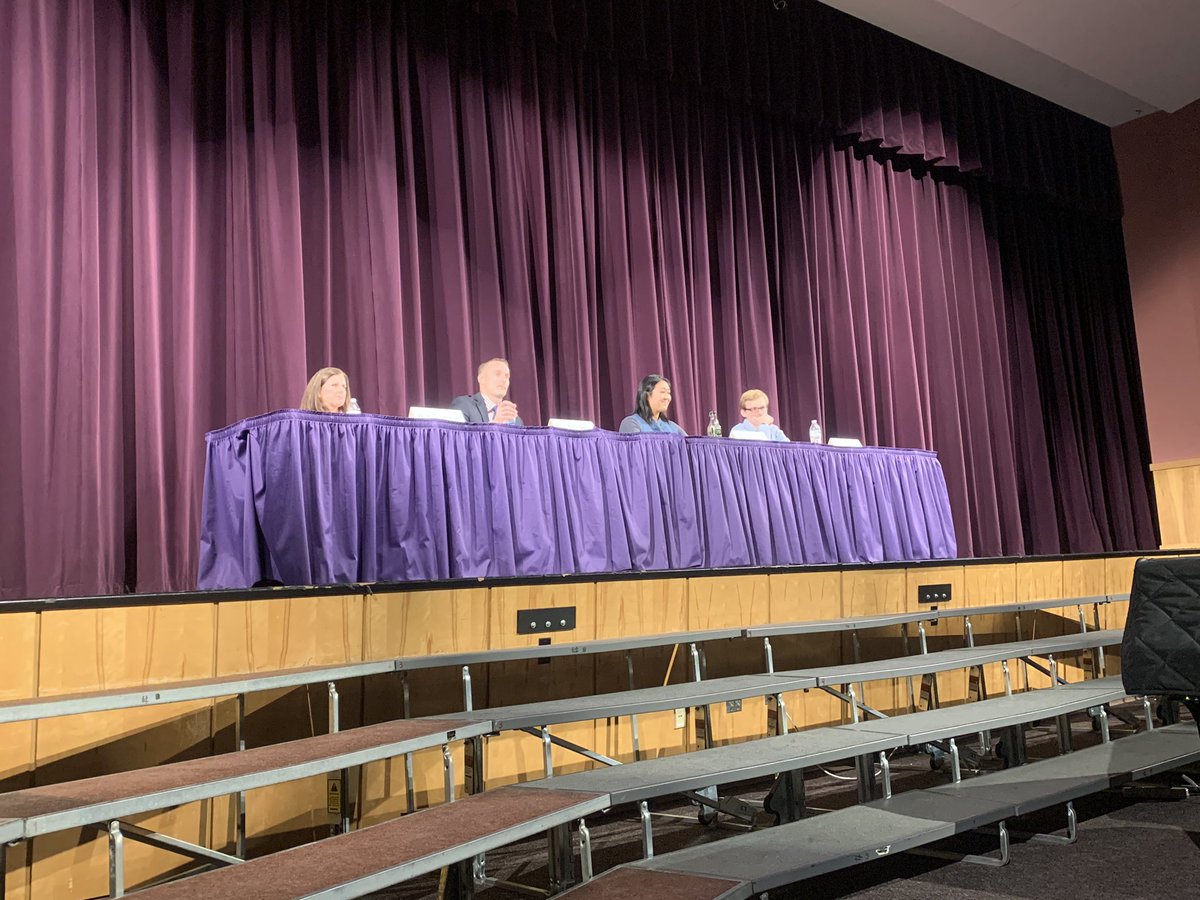 GoMountsStudent's tweet image. Hearing from students and administrators from Radnor HS about school start time was great. We can’t wait to see what positive effects it has on our students next year! Want to learn more about school start time? easdpa.org/130223-2/