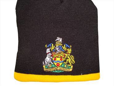 ScarvesUk's tweet photo. We are now supplying bespoke beanie hats. Keep warm on the touch line. https://t.co/0nUJC8sBM0