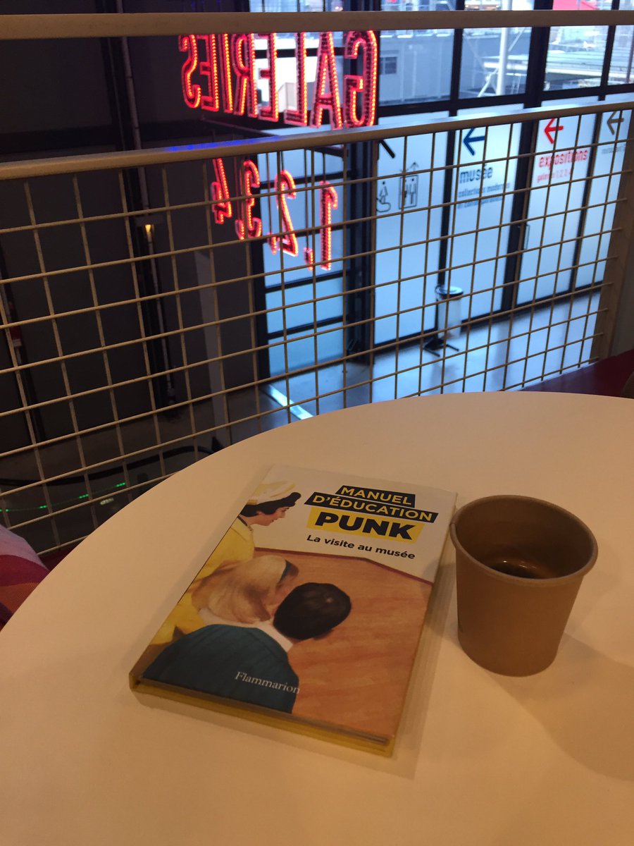 Fin d’un intense mais néanmoins sympathique séjour parisien. 
J’en profite pour me préparer à une prochaine venue avec ma progéniture. #punksnotdead