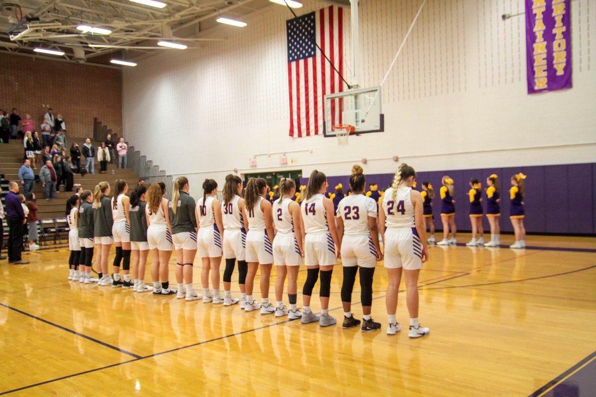 GoMountsStudent's tweet image. Good luck to both our girls and boys basketball teams as they take on Elizabethtown tonight! Girls @ HOME boys @ e-town 6 &amp;amp; 7:30