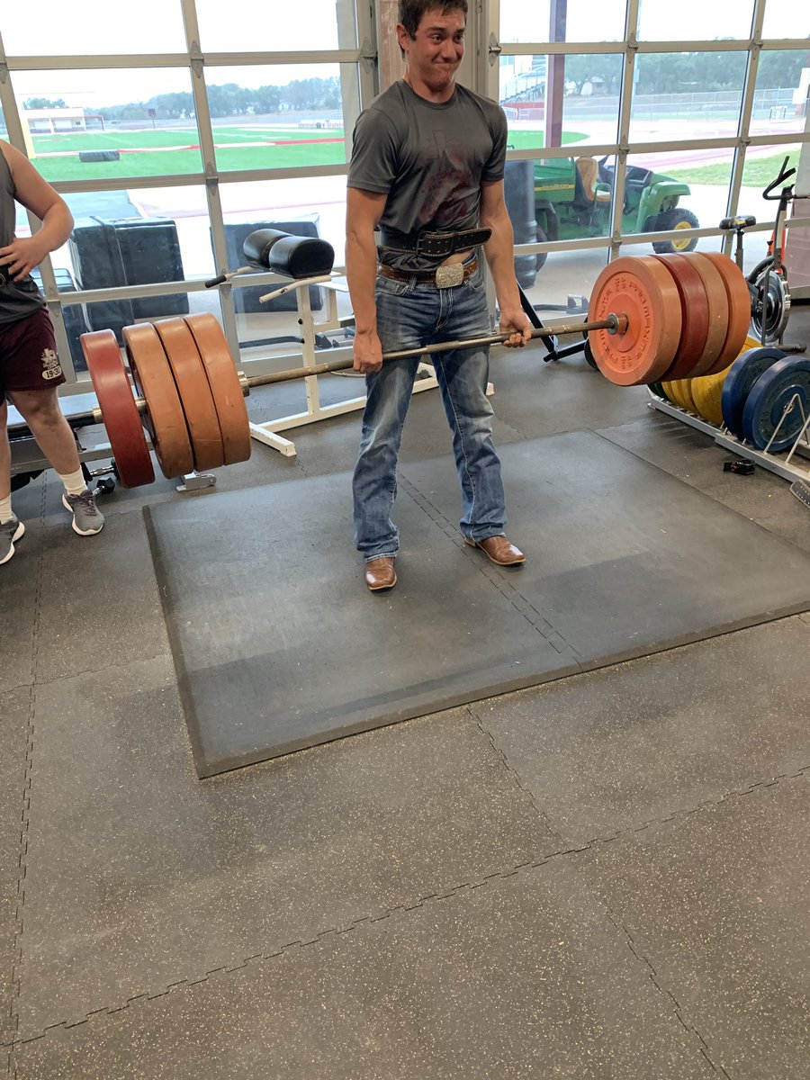 CoachJB71's tweet photo. Putting in work! https://t.co/E5JRm1vVGF