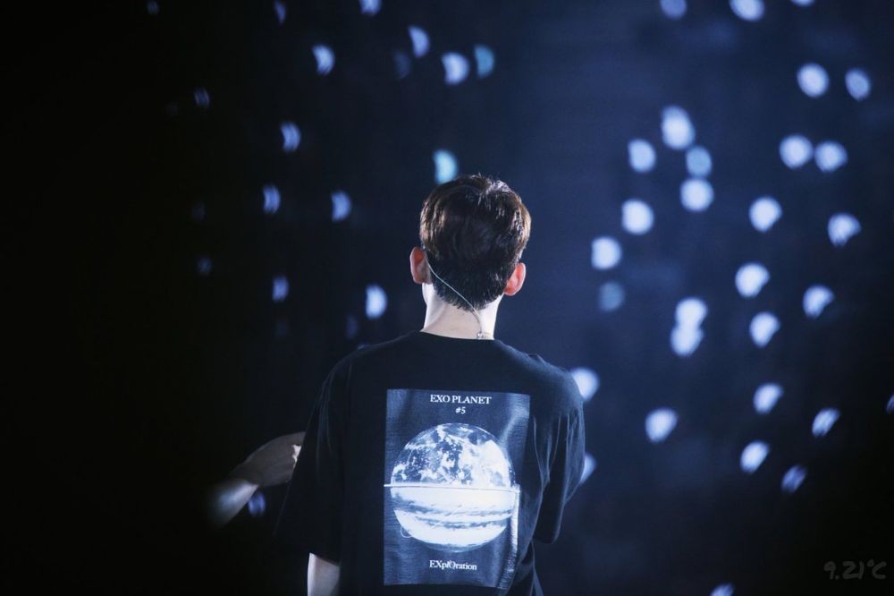 archiveofBC's tweet photo. we'll always be here by your side ✊🏻

#EXOLWithCHEN #SM_PROTECT_EXO9 https://t.co/uRVBke8Ytc