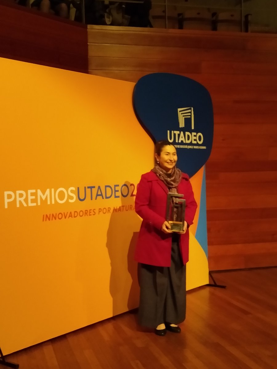 IPBES's tweet photo. Congratulations to @IPBES Chair Ana María Hernández @Anamariamojita for receiving the prestigious "Respeto por el Medio Ambiente" - "Respect for the Environment" Award by @Utadeo_edu_co Jorge Tadeo Lozano University, Colombia.
#PremiosUtadeo https://t.co/7RGcPnRGXC