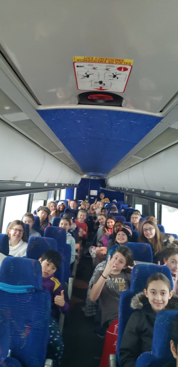 WEMSWolfRidge's tweet photo. Bus 5 heading home. https://t.co/lYyJzQOwDN