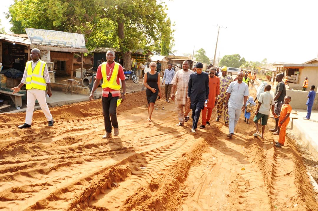 ShinaPeller's tweet photo. The journey to #GoodRoadsForIseyin and #GoodRoadsForNigeria is not an easy one as with everything in our country presently, but I will do all I can within my power and capacity to ensure my people get what they deserve. #ResponsibleRepresentation #VoiceOfTheCommonMan https://t.co/iZF5yyLhoE