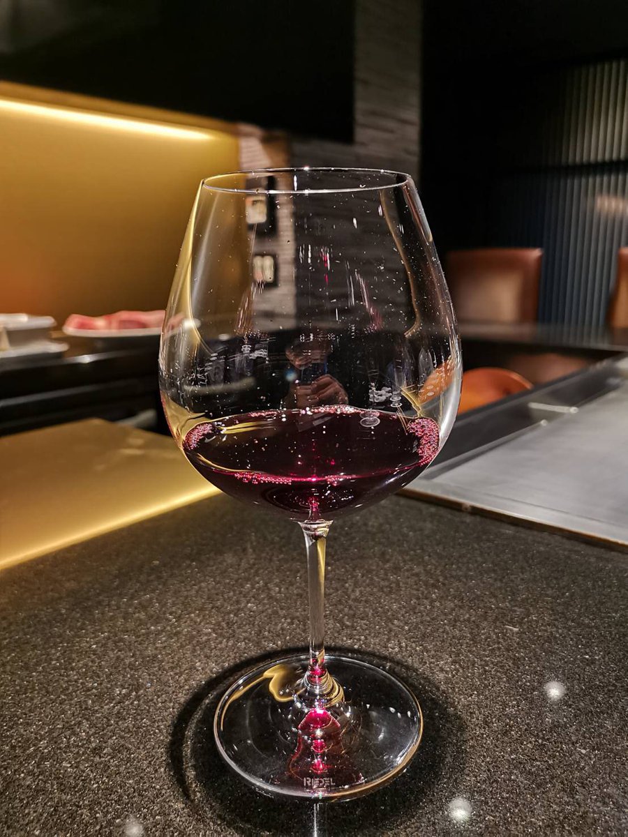 shuou6's tweet photo. 45万のワイン🍷 https://t.co/ZHE1LtNeCD
