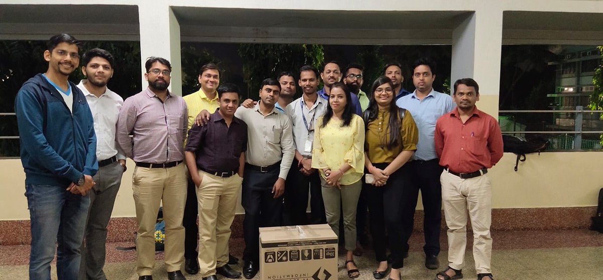 EdelGive's tweet photo. 10 employees from @EdelweissFin’s Credit BG, Boston office celebrated the Farewell party of class Xth students, mentored by St. Dominic Savio Past Pupils Association. 200+ water bottles and lunch boxes were distributed among the children as presents. #EdelEngage https://t.co/m6ORilZvGu