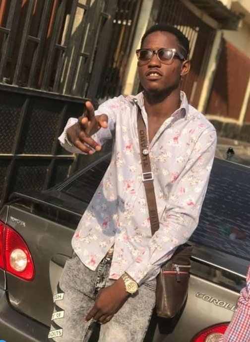 obtimss_win's tweet photo. A VERY HBD TO OUR FUTURE LEGEND
@koredianx
Long life is your heritage
#obtims #obtimsmusic #obtimsmusicentertainment #korede #afro #birthdayboy๐ ๐ #january #artistsoninstagram https://t.co/MQ9lRsBkq4