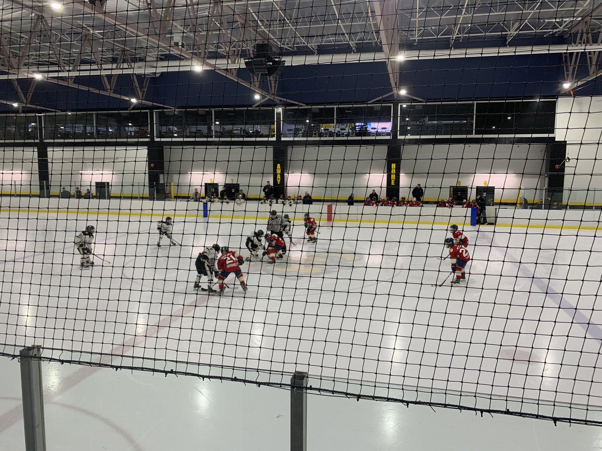 rlmartyn's tweet photo. First game for #suncountypanthers #scpatom at the Sarnia Silverstick Tournament.   Go Panthers @HoyesMichalos https://t.co/H3aeCGeyhs