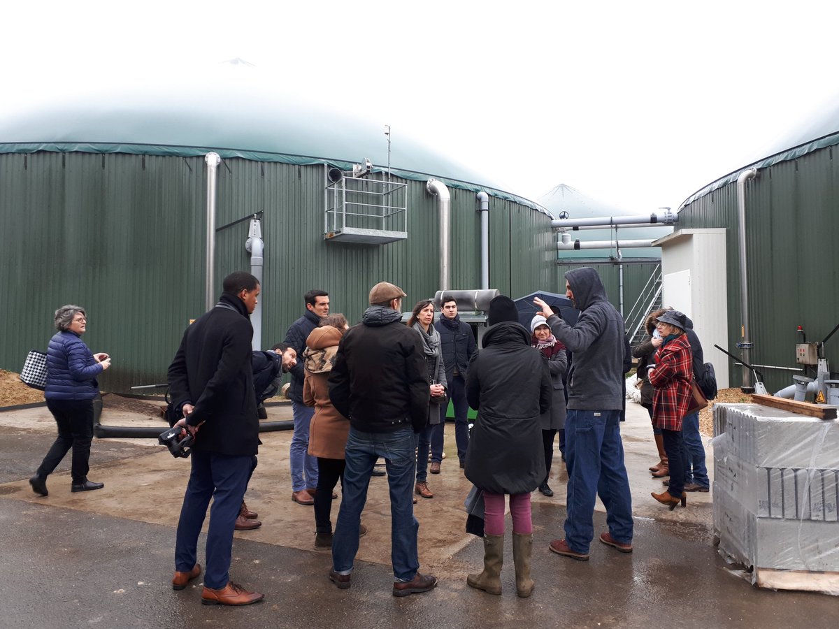 DMaocec's tweet photo. De la #methanisation au #bioGNV, d'Ussy à Bonneuil sur Marne : découverte pour les parlementaires franciliens de l' #economiecirculaire ♻️ du #Biomethane au service des territoires.
#biodechets 🍌#emploislocaux 👨‍🎓 #ENR 🌱#mobilitepropre⛽ #revolutionagricole 🐄 #DCTIDF https://t.co/DgIx7fajJF