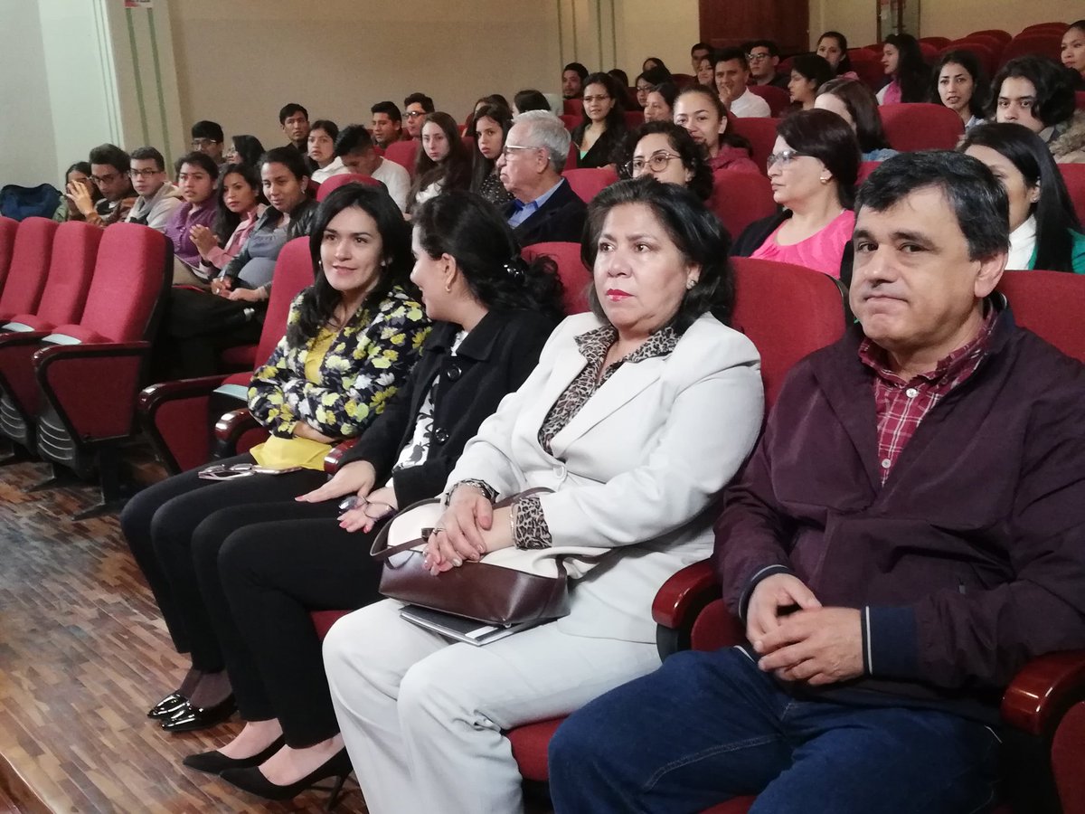 UNLRadio's tweet image. 📈📝#Ahora se realiza el Curso &quot;Data Science and big data in finances&quot; organizado por Banca y Finanzas. Objetivo: Desarrollar competencias específicas en los estudiantes para la administración de #BasesDatos y generación de reportes en la toma de decisiones. @NikolayAguirre