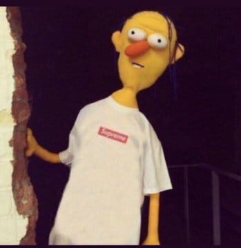 TlotlegoMalatsi's tweet image. Yeyi! The guns are coming out. #lebo #lethabo #RHOJ