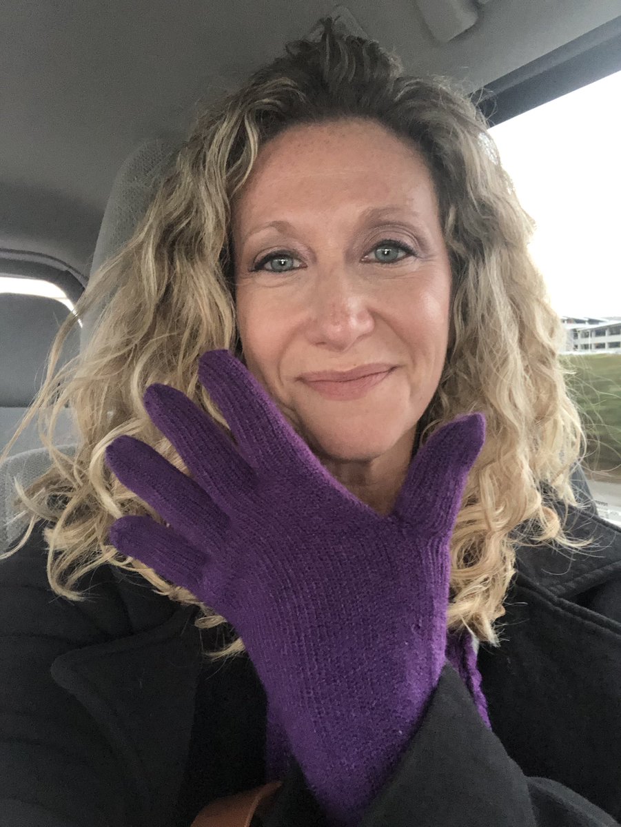 StrategicPIO's tweet photo. Excited to be back in @visitmusiccity and so glad I brought these! This FL girl is ๐ฅถ. On my way to annual @nioa board meeting to help plan #NIOA2020! See you soon @sweetash913 @mhboenig @cooktx https://t.co/IGFTlv7iTC