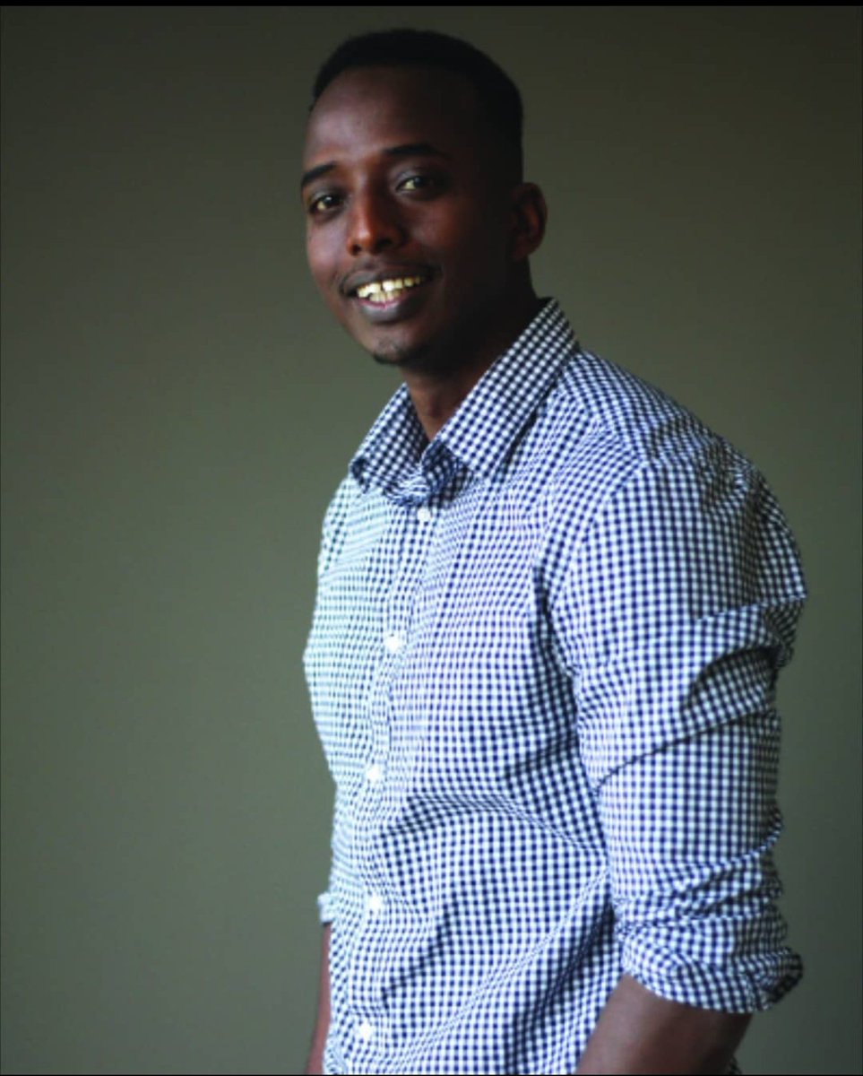 OnslowCoLibrary's tweet photo. Repost from Coastal Carolina CC on Instagram.
🇺🇸 Congratulations, Abdi! 🇺🇸
Today is Abdi Nor Iftin's naturalization ceremony. "Every journey a story." Abdi, your new chapter starts today.
Photo Credit: Michael Lionstar
#onebookonecommunity #OBOC #DiscoverOCPL #callmeamerican https://t.co/1vPEth8o2c