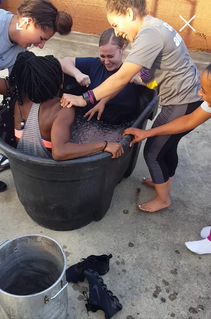 LiftingCane's tweet photo. Ice bath day. #shutupandlift @LWHS_Canes @LWCANES_AD https://t.co/v65CvO4CSo