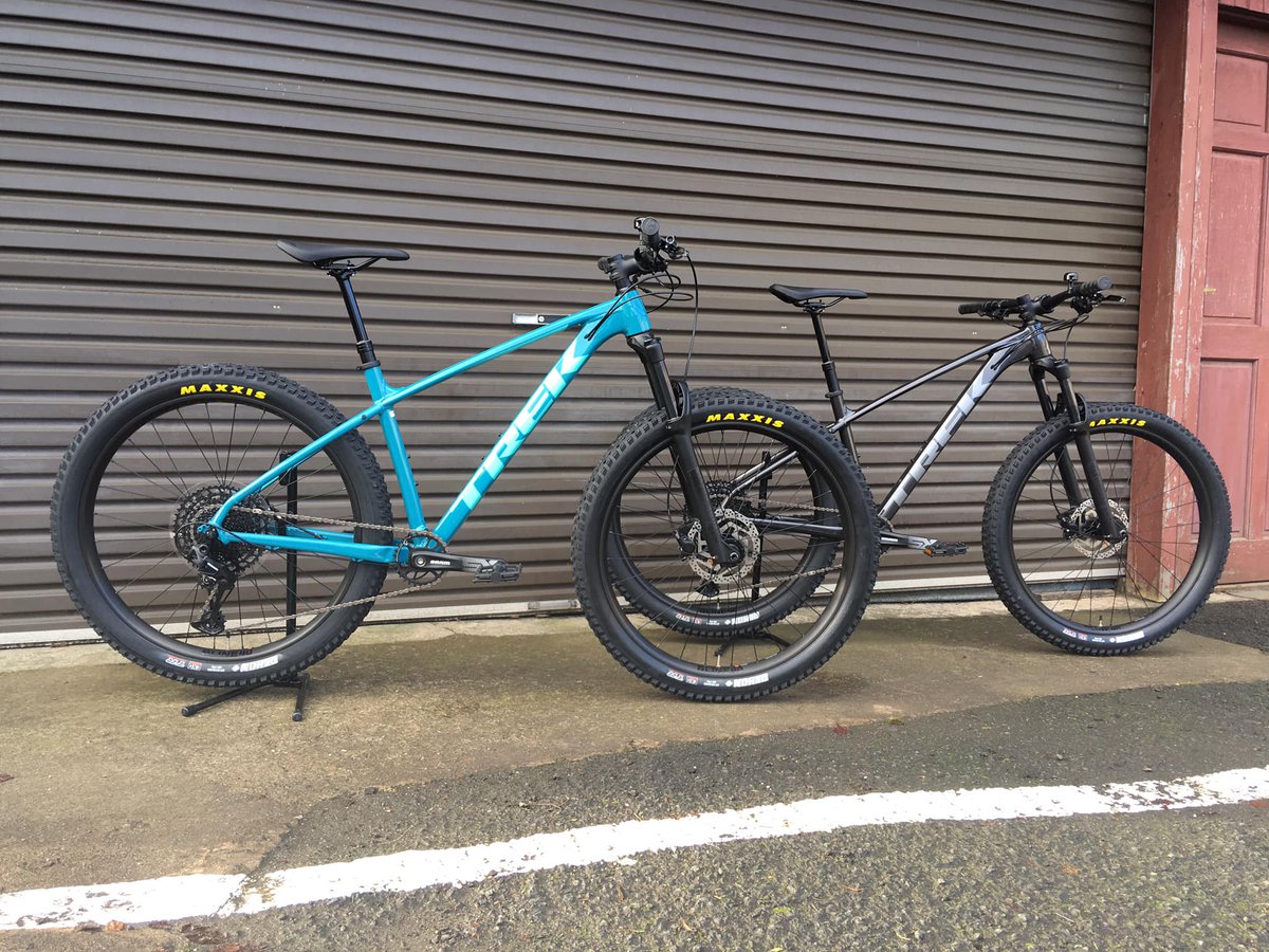 HardieBikes's tweet photo. #freshgoodsfriday with @TrekBikes Roscoe 7. The hard charging hardtails give you the confidence with 27.5+ tyres at 2.8 to tame the trail whatever it throws at you 👍🏼 #trekbikes #cycling #mountainbike https://t.co/jHmdTx5FwN