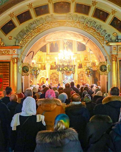 сайт подольского епархиального. люберецкое благочиние духовенство. богослужение в люберецком храме. храм наташинская церковь люберцы внутри. преображенский собор люберцы.