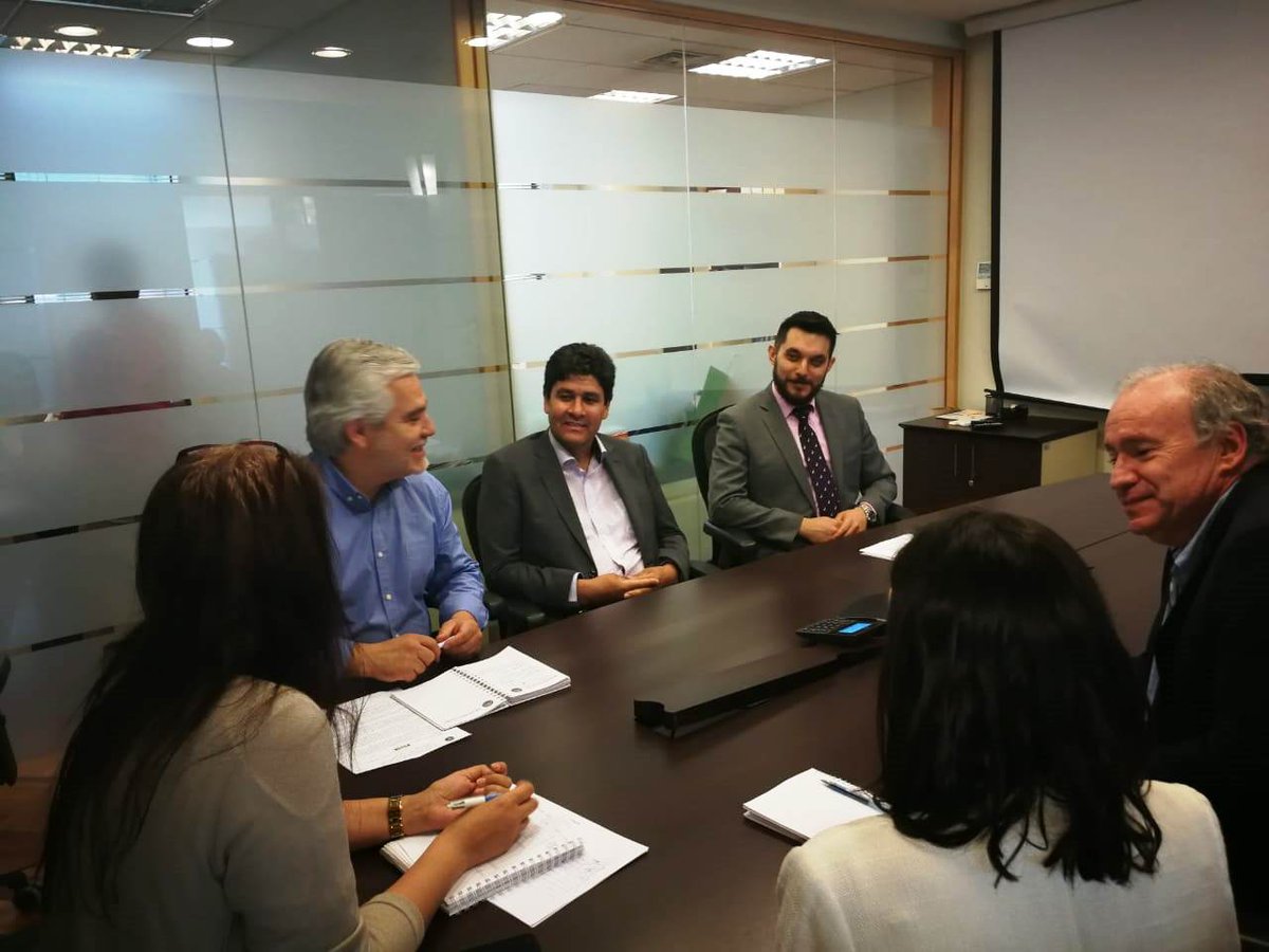 anefchile's tweet photo. #Ahora Pdte. #ANEF y #AFUSBIF en reunión con Subjefa de Subdirección Jurídica #CGR, Graciela Lepe, para pedir que organismo de control postergue toma de razón de DFL que modifica Estatuto Administrativo CMF para aplicación de traspaso de personal desde SBIF por estar con vicios. https://t.co/02rAbDGYx4