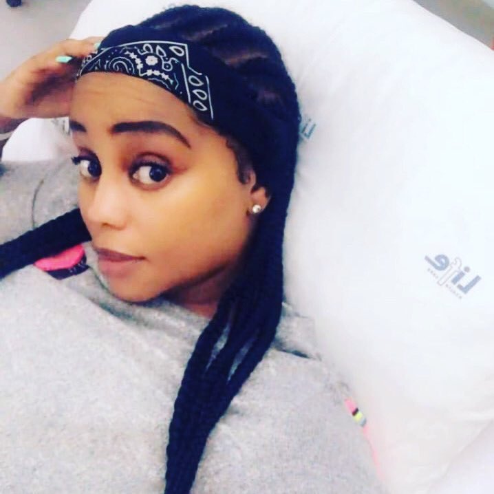Lololek's tweet photo. Strength to me and all my fellow Lupus warriors who planned to start the year with a BANG but ended up here instead, take time to recuperate, positive vibrations all the way๐๐
#LupusWarrior
#StrengthUnmatched
#EducateEmpowerEncourage https://t.co/yYfIW6y8NR